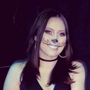 Meet your Posher, Priscilla